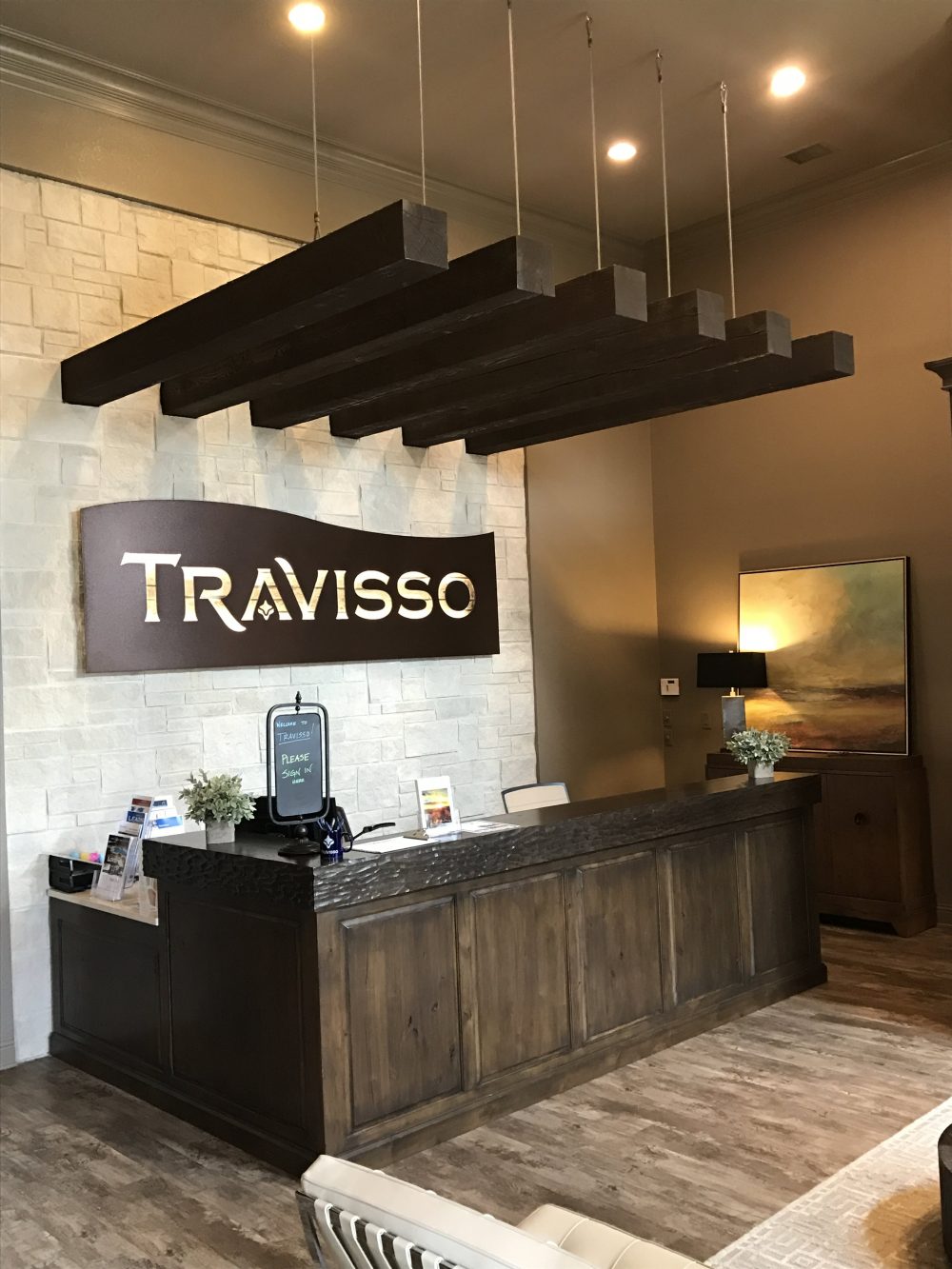 Travisso Entrance